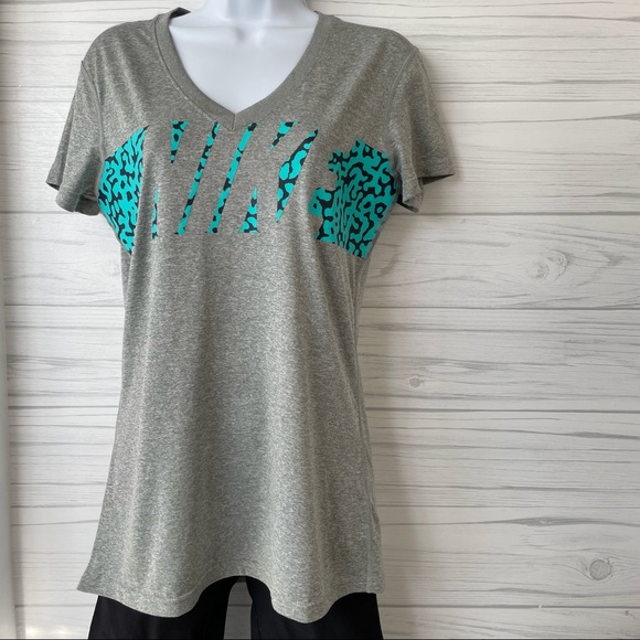 Nike Tops - Nike workout tee shirt.